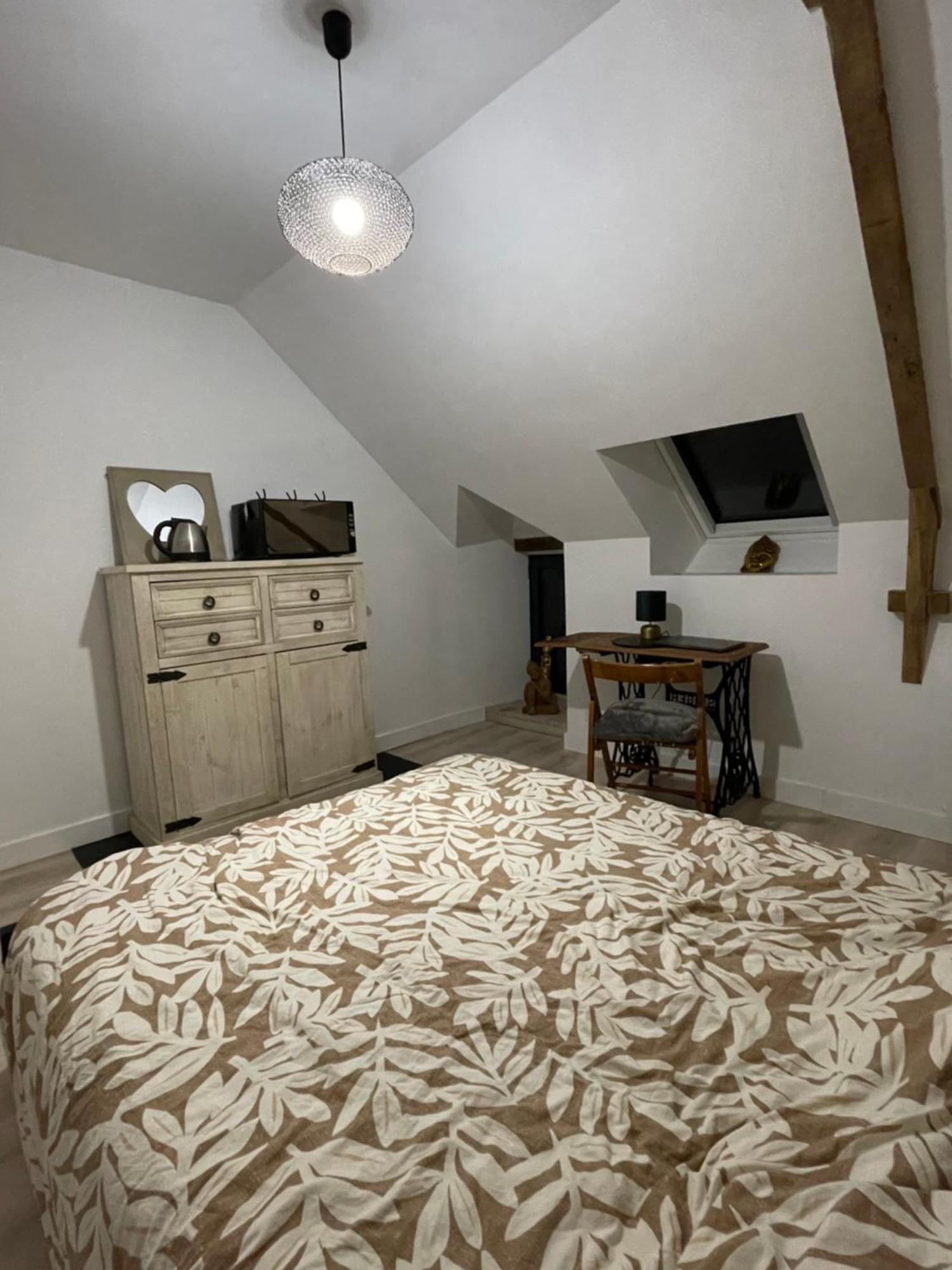 בית הארחה מוזיאק 	Chambre La Taniere !!!Heure De Depart 7H20 En Semaine!!! מראה חיצוני תמונה